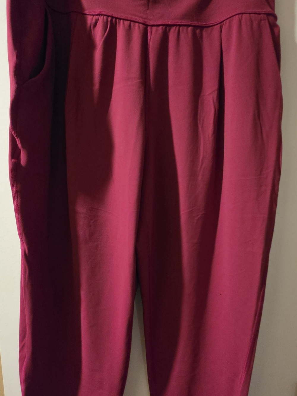 NWT Athleta Elation Pant Crimson Magenta Red Size Large Powervita High Rise 5335
